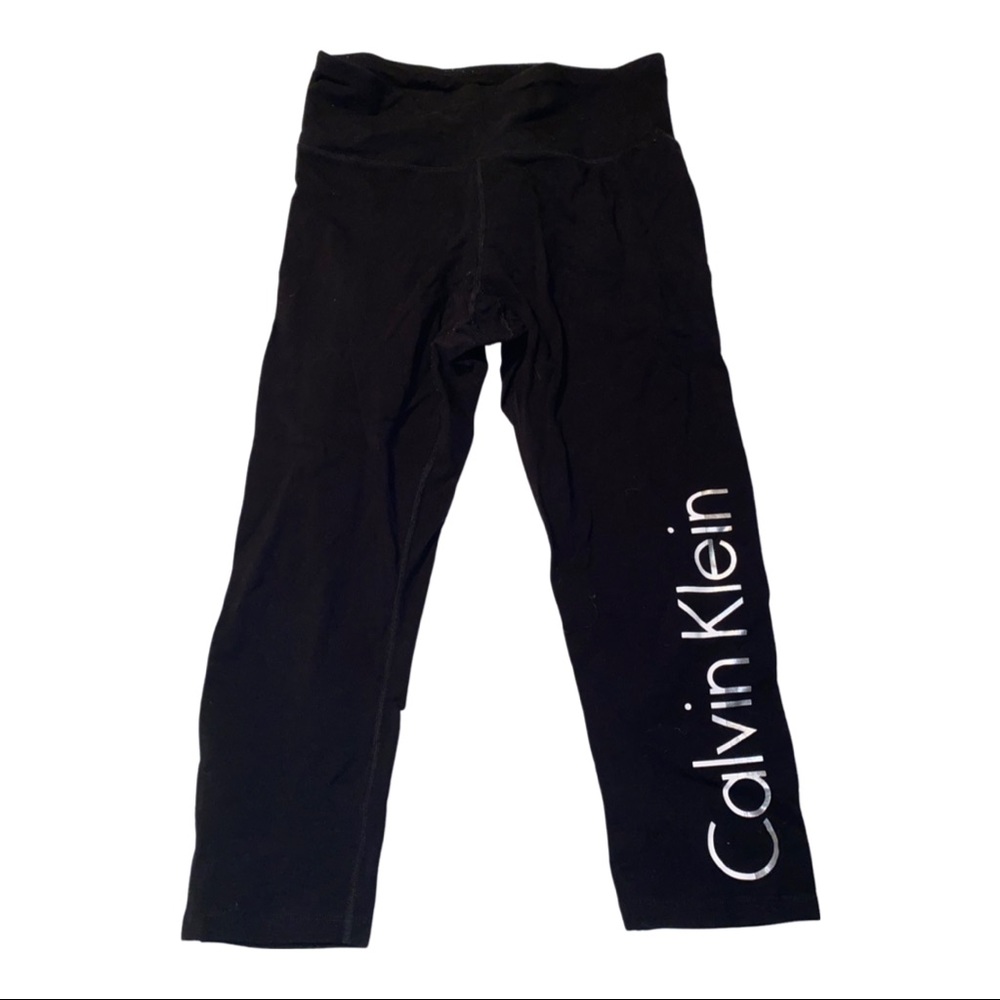 Calvin Klein cropped work out pants
